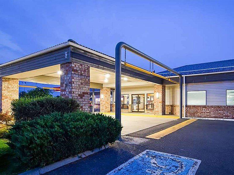 F07E6AE61AB822E186970EA24196B61B