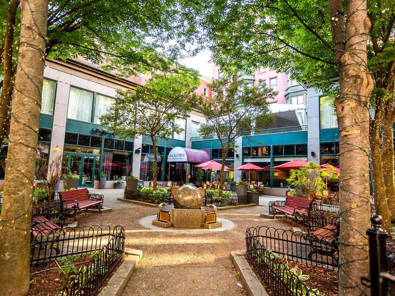 B880E511EA95CBE09481AD1A30B0EED7