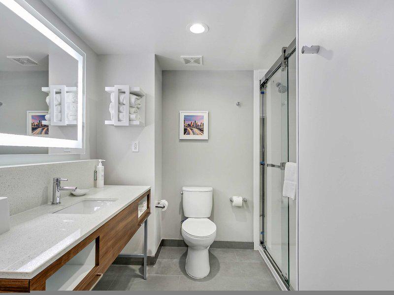 98E44FC54435110F186CC9C349A41F81