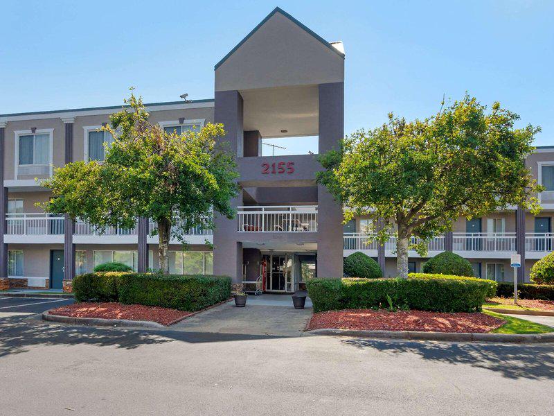 C1B3470C2555369DFAA3000C7C241F62