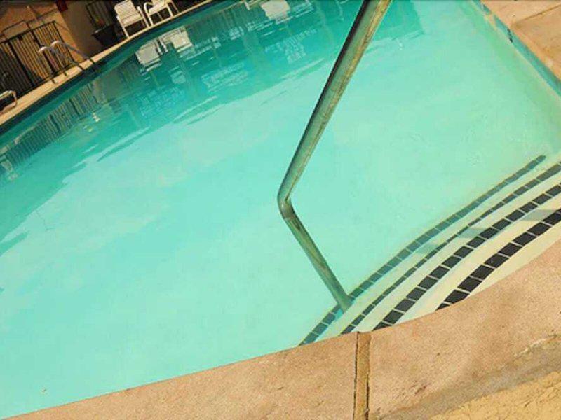 FC83159769243A0B4D7B3F778A3F48FF