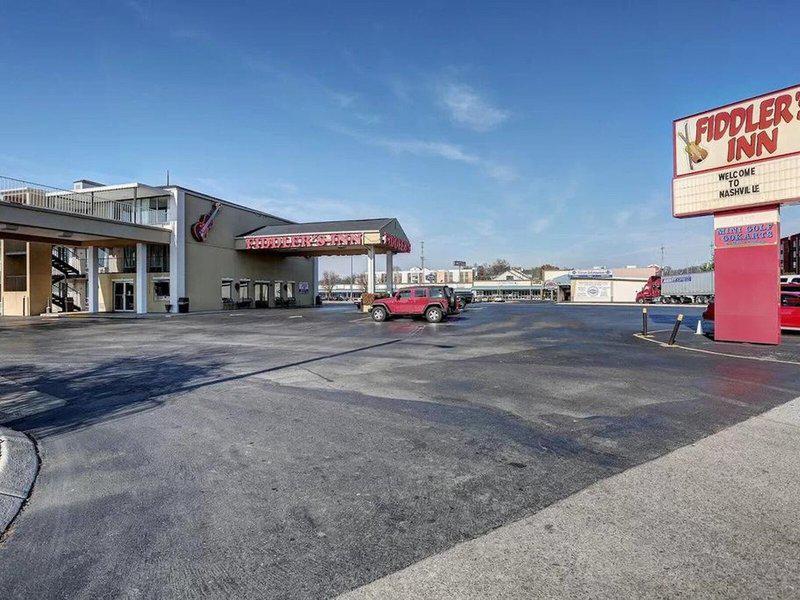 C049CBB11E3DB2523D21D268FB6DBF8F