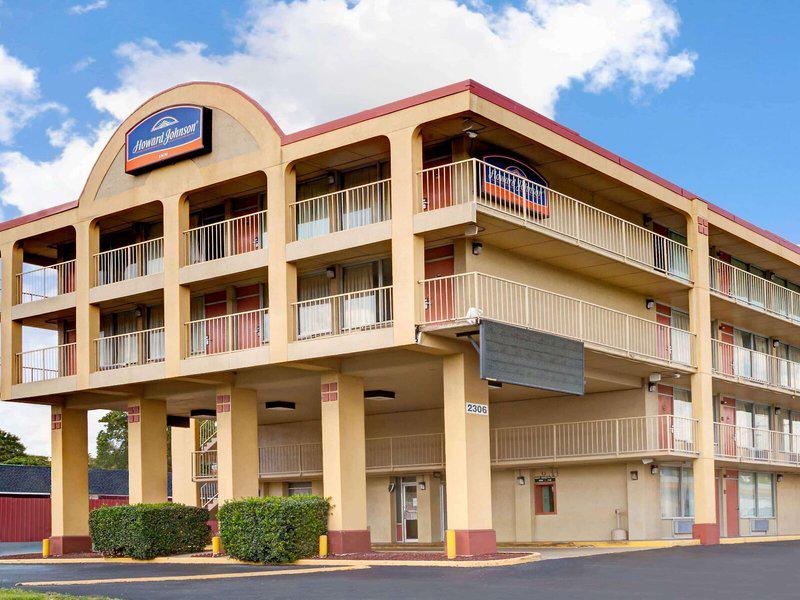 523C78B8E947D9C6DACAA0138B9B3AF9