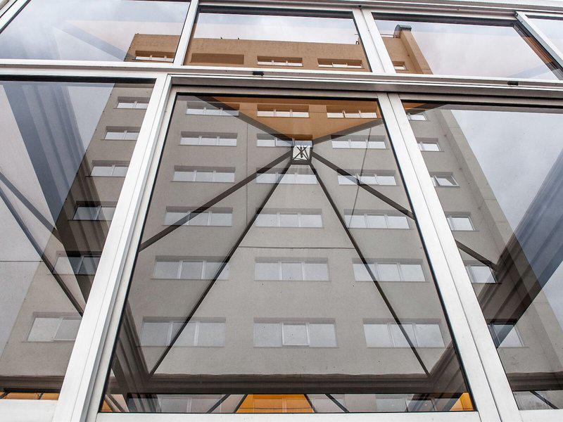 78AF5A4F4BB845671D4E49F43299FD81