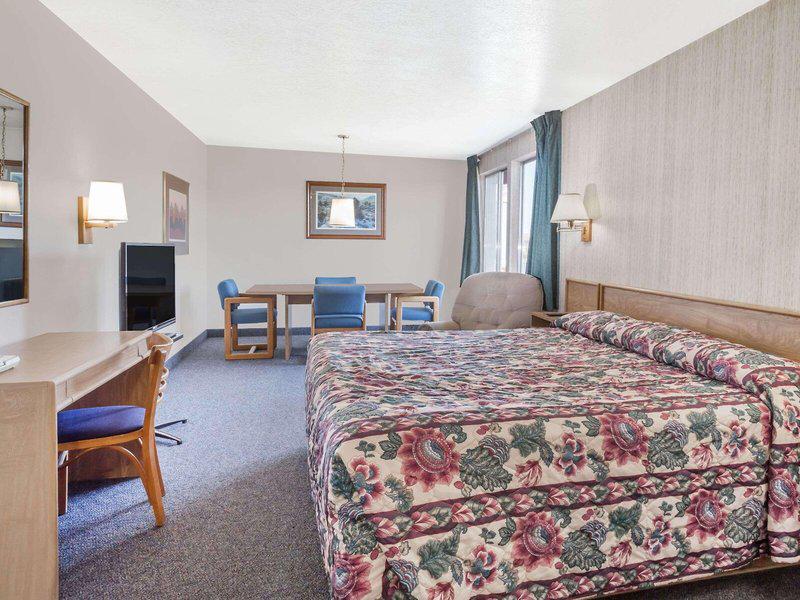 23017B5AD3936E59BC26B2A4B7E1FAFF