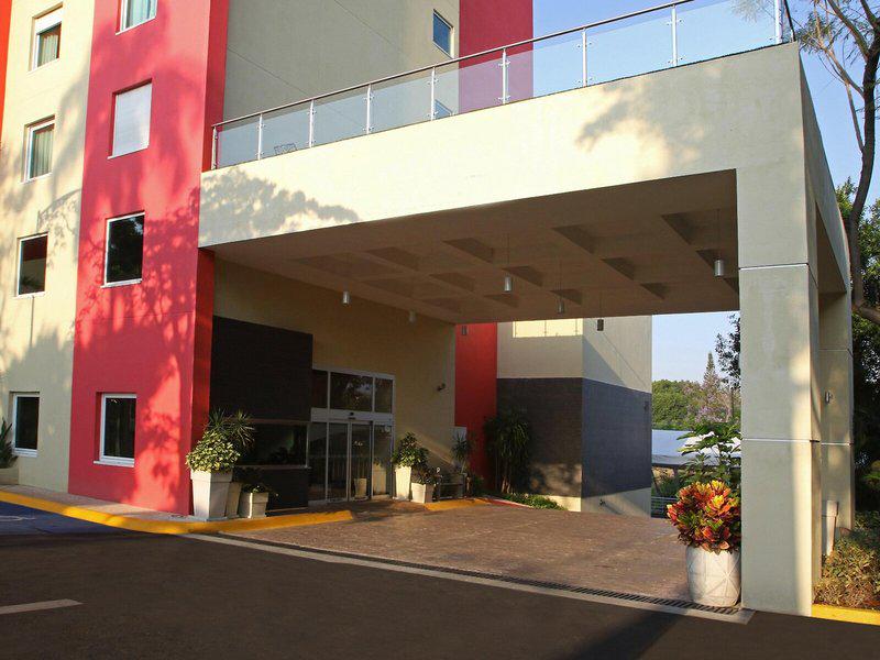 EEE27BEF0DD051AC21AF1575AEEFCA4D