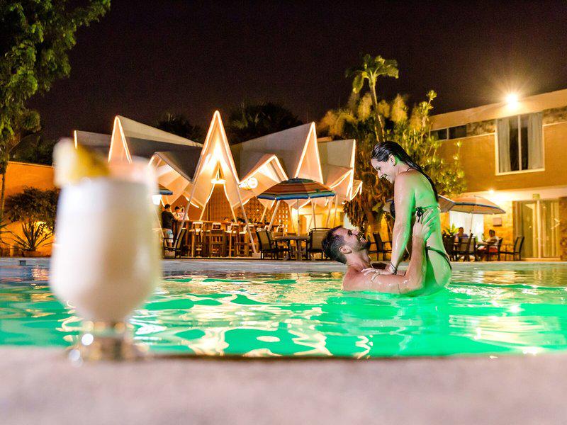 702989FB5B7D3CFBE812867B1854D4F4