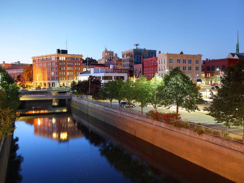 9283979E5F3B841A125008D4C096509C