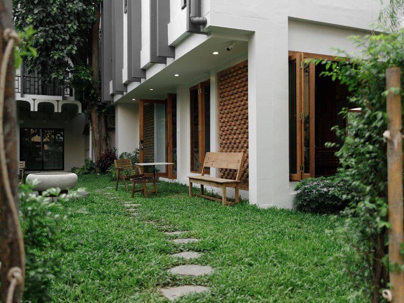 25B2E2EFA979935E33BD5232B58DB433