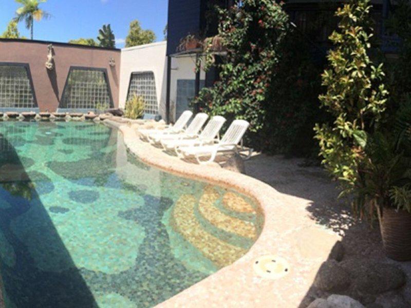 2498EBDF0895039DA6BCCFA8F8C6235F