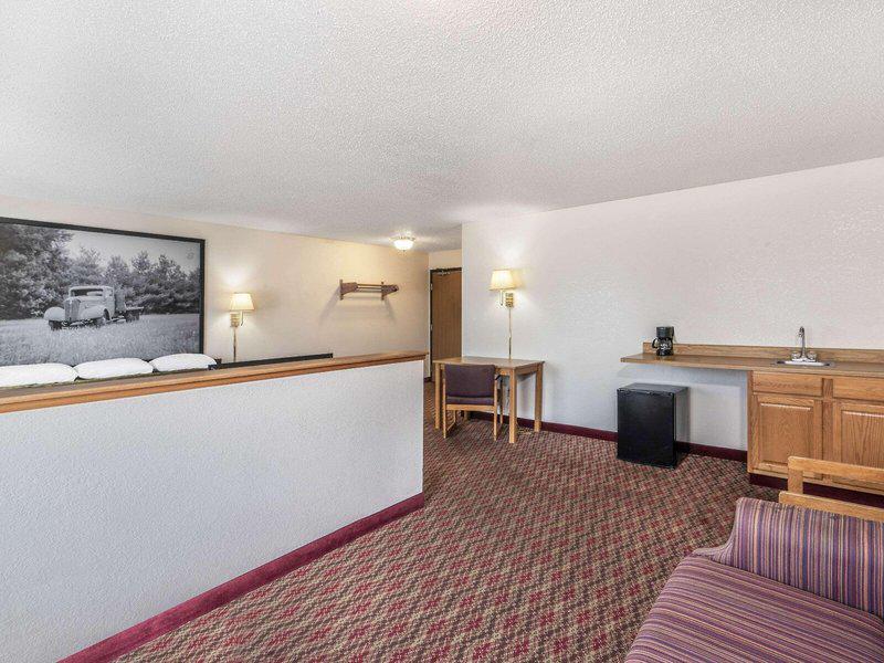 BDA2D25A7D6FF5F47DE06A6B11867CF3