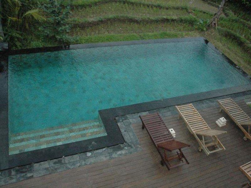 0F0F08AA90973A9490FC9CFE4B9864F1