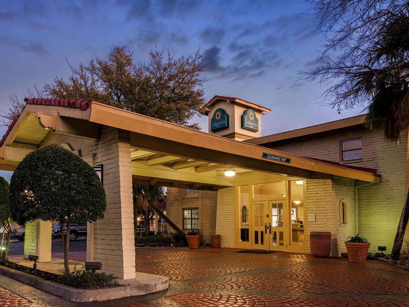 25ED0F8767506CB95C5EF0B02B81A1F0