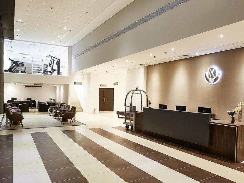 012EF0BF5DF6C39081E579E58317CFA7