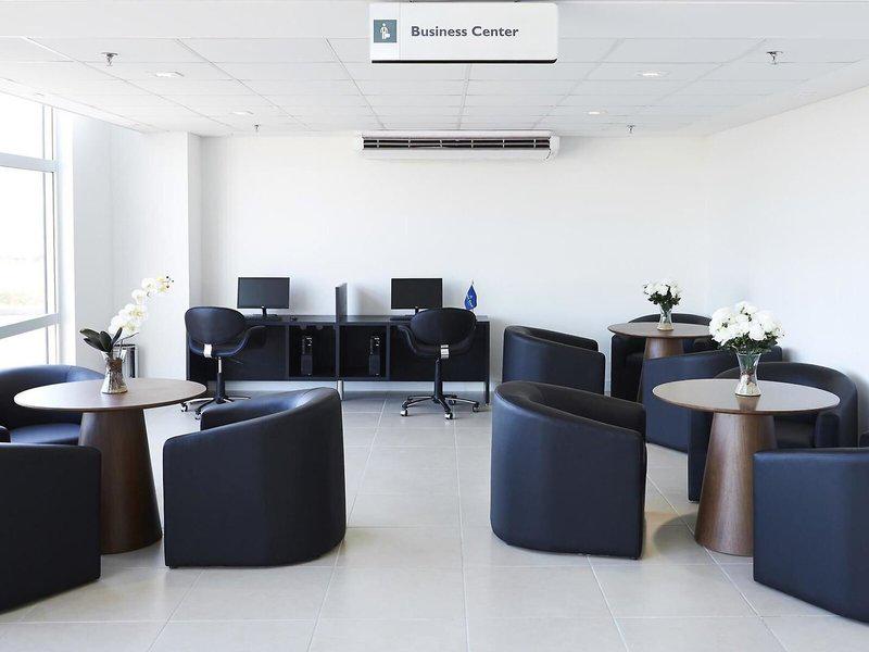 5EF4A136705101588B25F52FE8AA1FBB