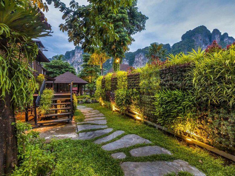 89605C01D3AEF757F2122237B6FD2B02