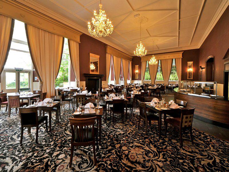 EDE8015F554C76BBA8B44A5DE2781E9B