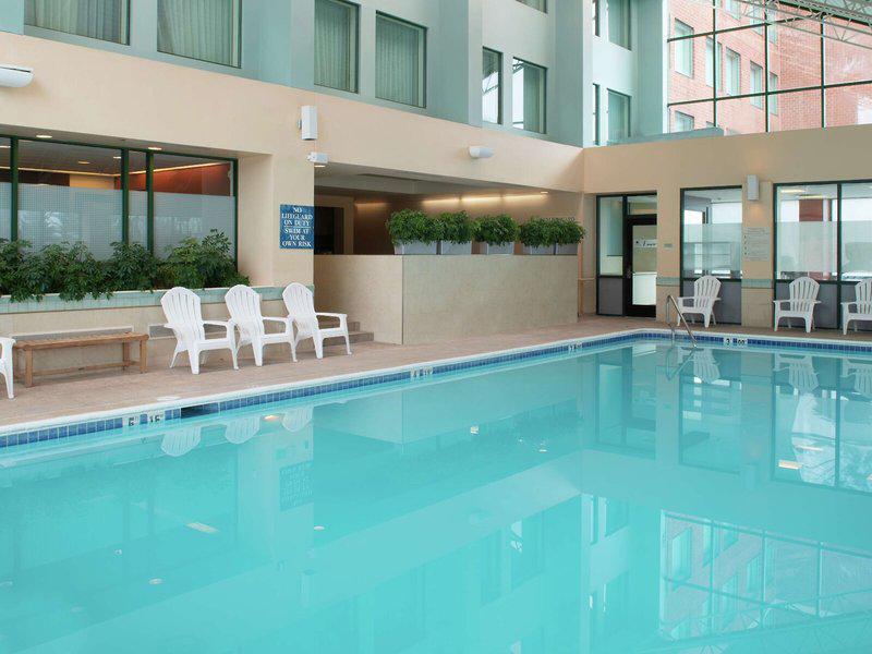 19D3709A881E4EED1B41FDFB1E741E1E