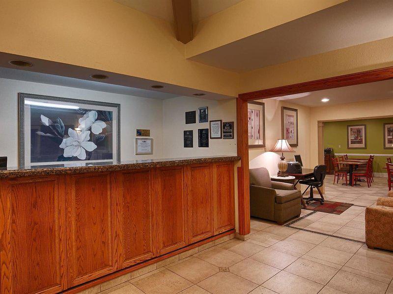 E5D9E651F6B6F306A5A2AAE238B099B6