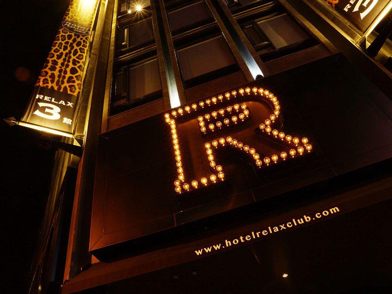 C865D4CB8C132FC45735D81F9EC8A0DE