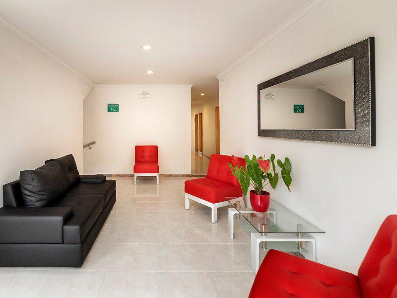 883C0CDAC040FA35B8BAE783C4ABCD4D