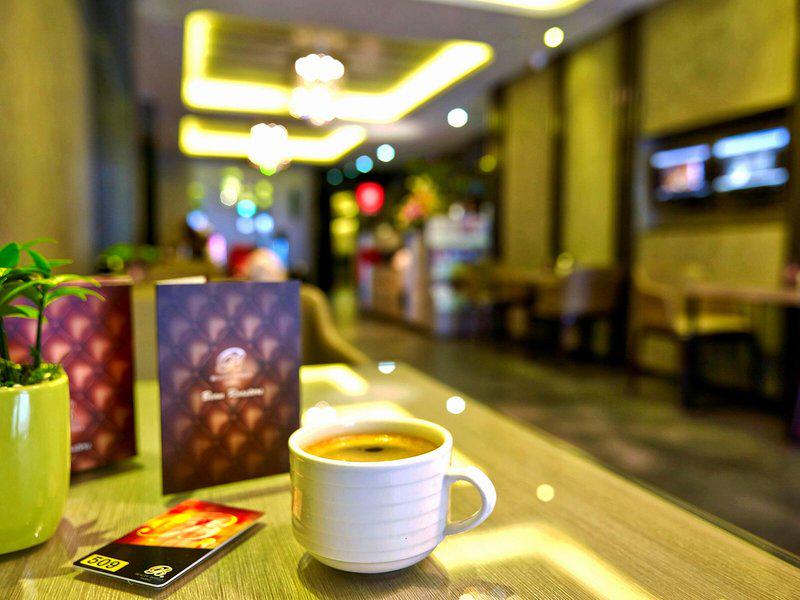 21756116D75C1785693A587C68D5420D