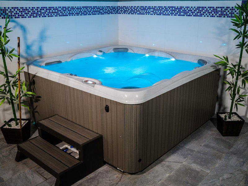 22FC77D1538463041D4902C2D36C03A7