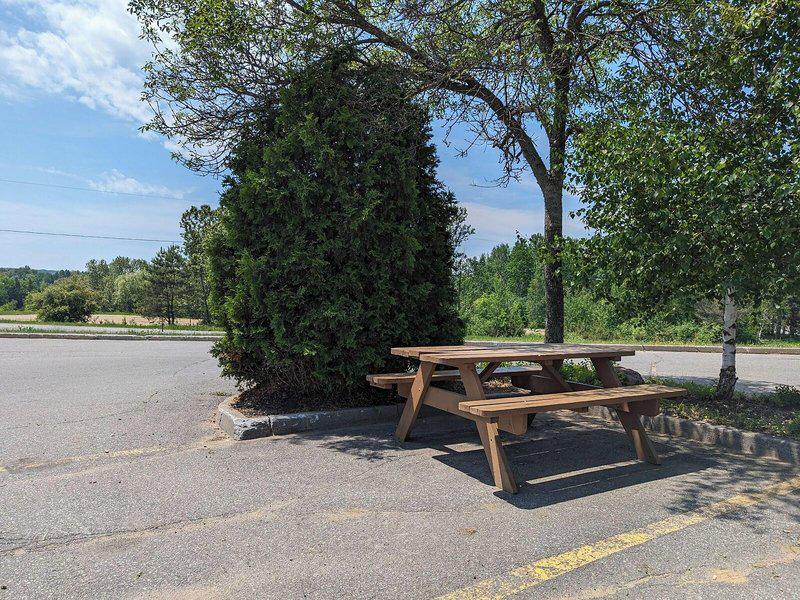 EB0E110929E875EA3DCFA919B3A5DD44