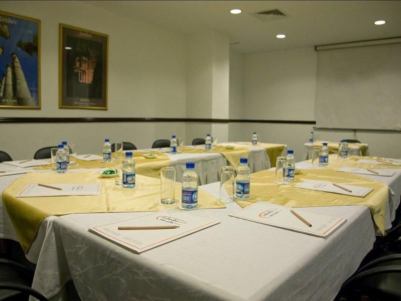 0803139F25B4F0C7B151BF369487ABBB