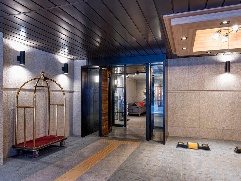 41990BD513D716B3996E70AD9FD0EFB1