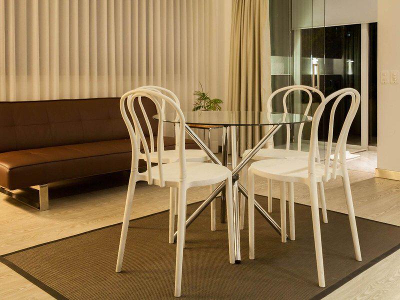 94FD843A3519C893B8F82CC7B3702209