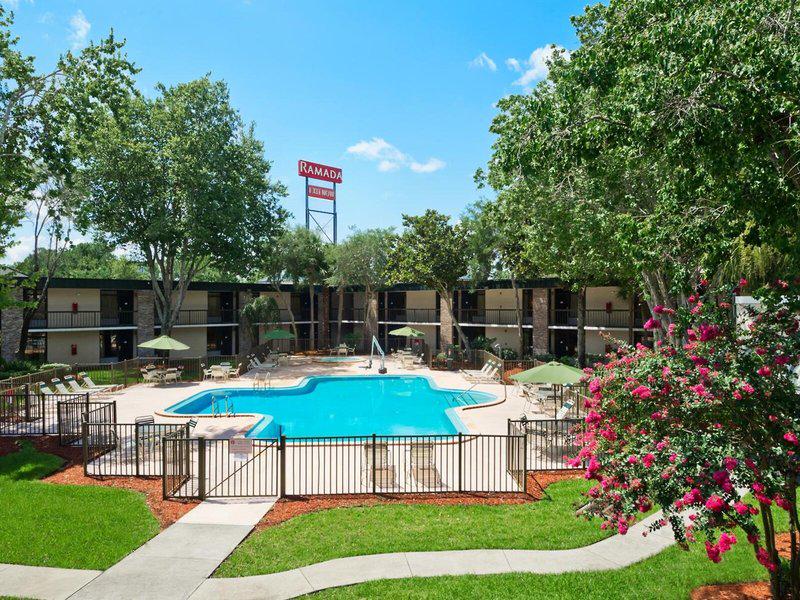 B1AAC41E3918EA70BBEB55C1A2A48557