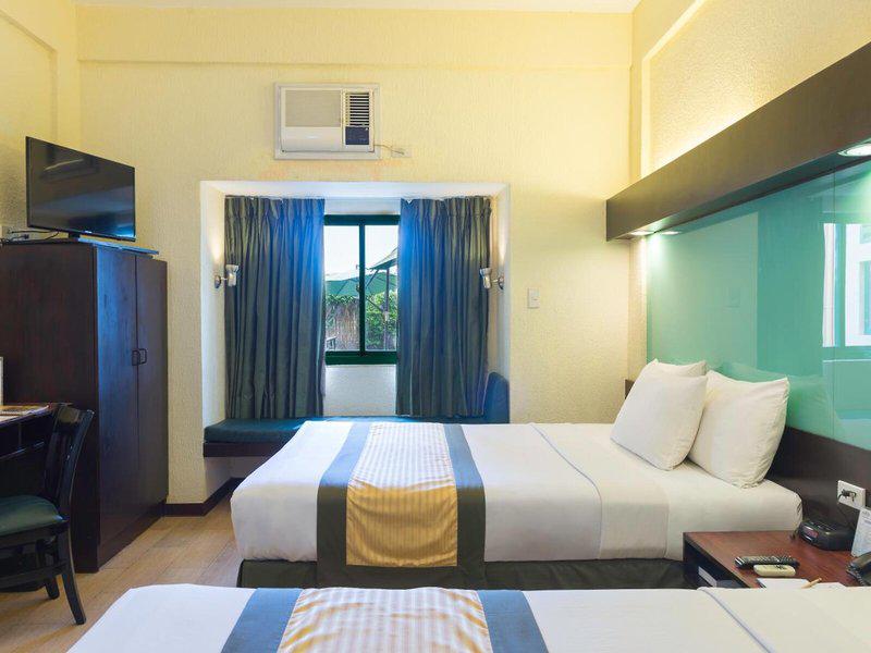 015FA38AC57972CEE4F4A7105414988C