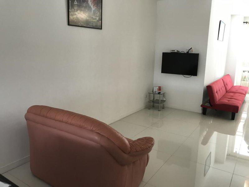 23E57A63640ACF113272428F5FC8F59F