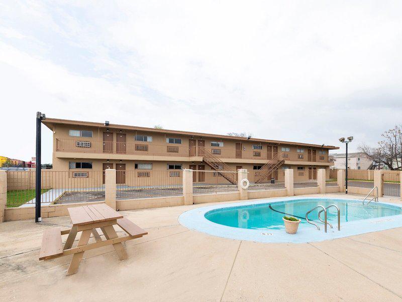 DC7C544FED8C9EFDBC58E70B07009AC6