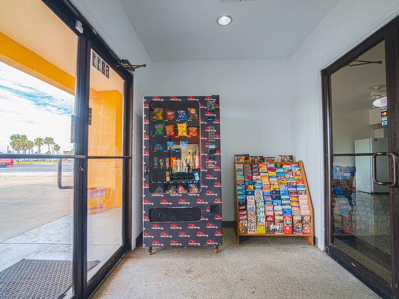 44963B1B678F6DE525C4C5CE300301DE