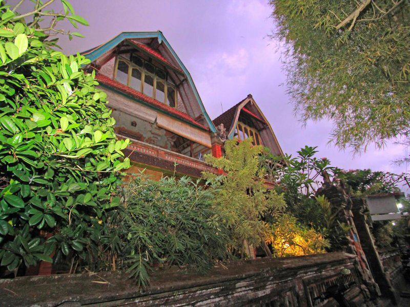 C0E9C35D372A956EBB93671DAE19E1CC