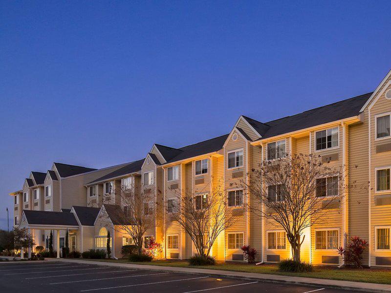 E9B42CDC60B7AC9B7F0FFC90495E92BE