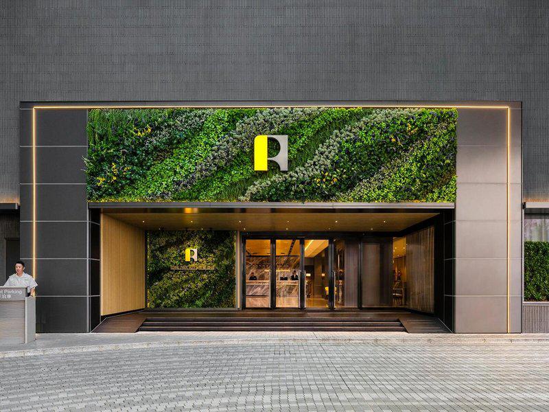 22C4406B27F560E761B351E7A56F21F7