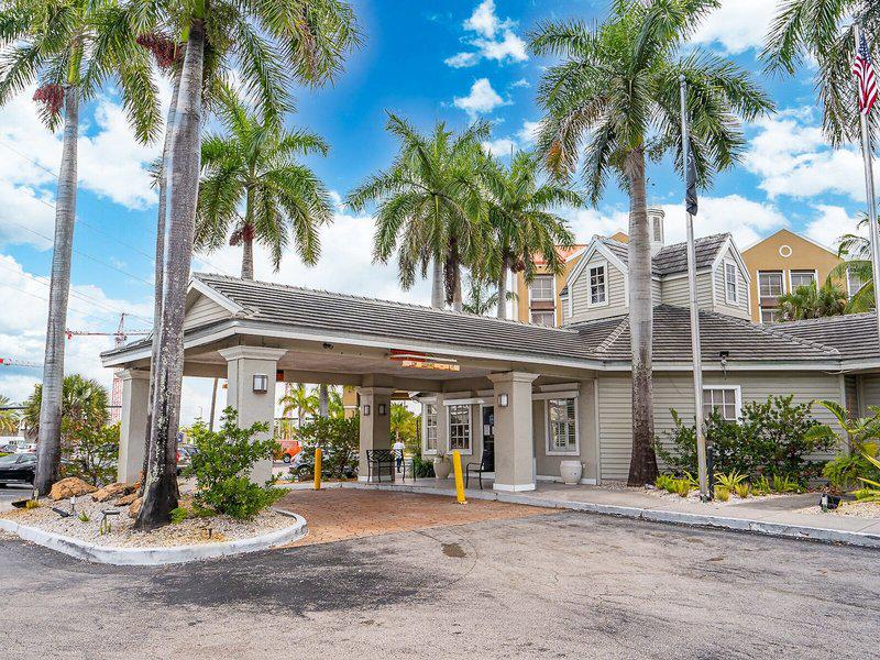 2208A1AB3F3FFFDE6A83872330D03A08