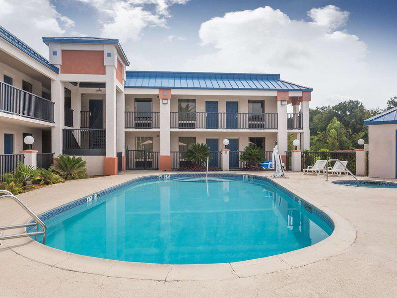 FCFF4D5484C933D68BA6CCBECA926A51