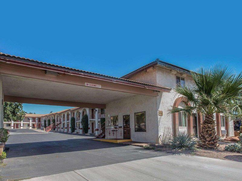 C8AD1F4126AC480C48BEB51F3BA5B2AE