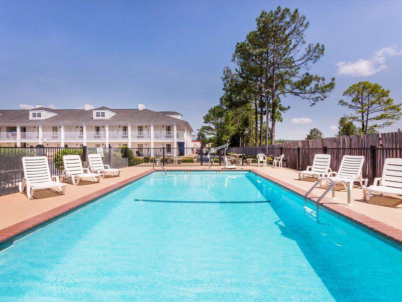 BEA62C9B1B6895F9FA1CD8FEE13949B2