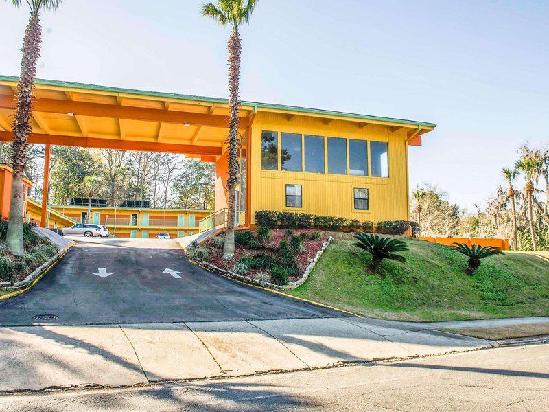 087EC41A798829F5663FB0A1CA290B16