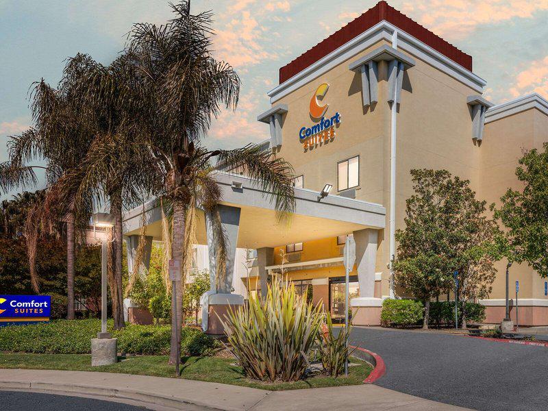 82BA002DBAA5D787A8BCF30A8E3044AC