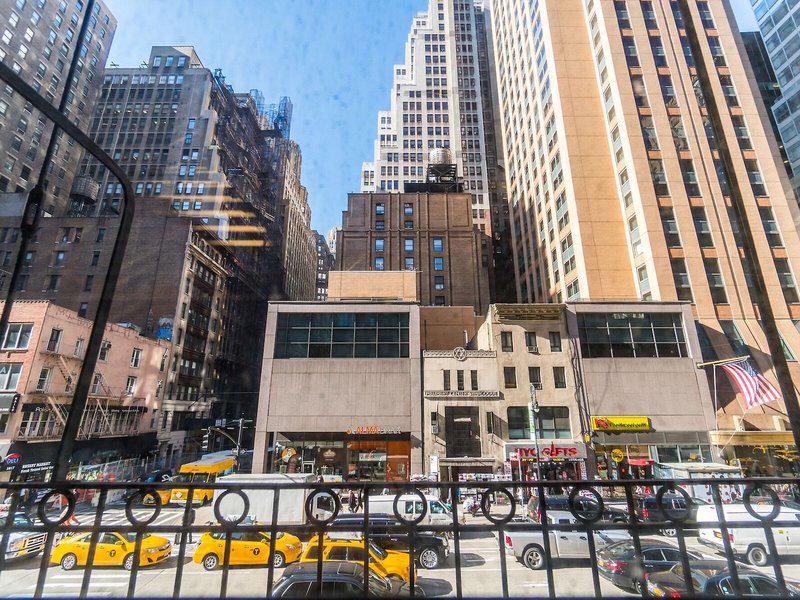 15549616ECAF61BED3D08AFC8DBAA1AB