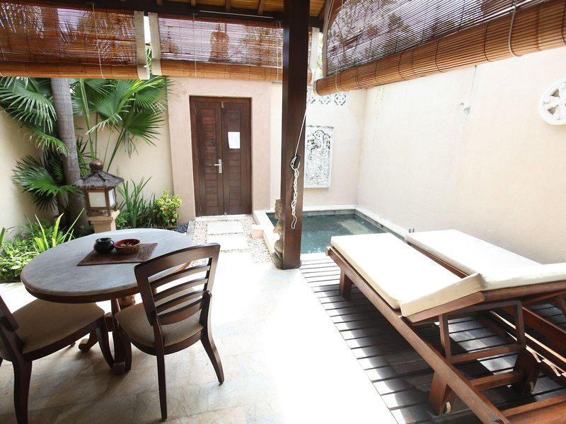 556E0C47F51E65AE6220B4F748DC4F8C