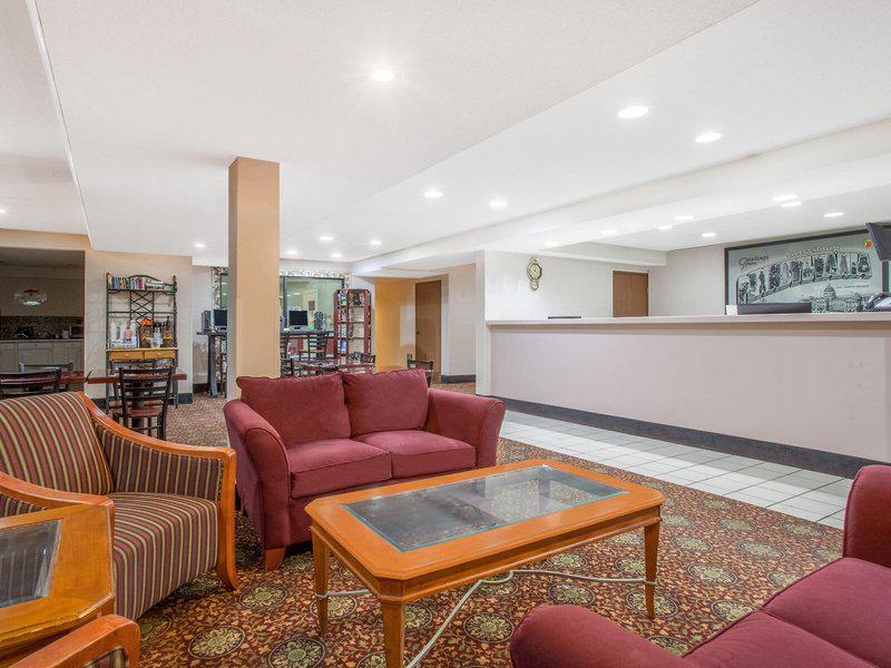 7D9A0BA919B6E8DCC8B797D527F8B793