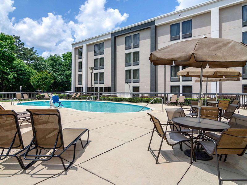 72D0D8EE64E5971308221F2AB9E29DFE