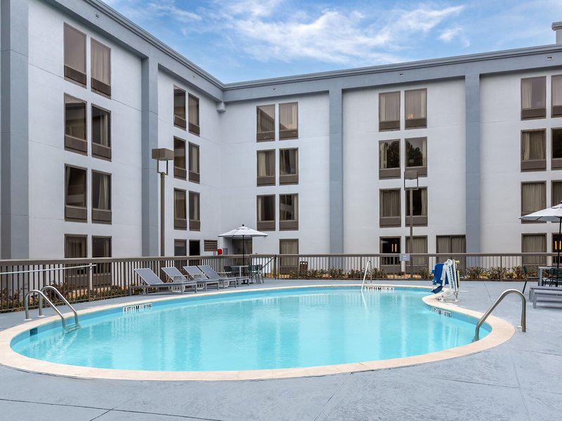 DB95DDBAA116321E22DC7A00E97F667B